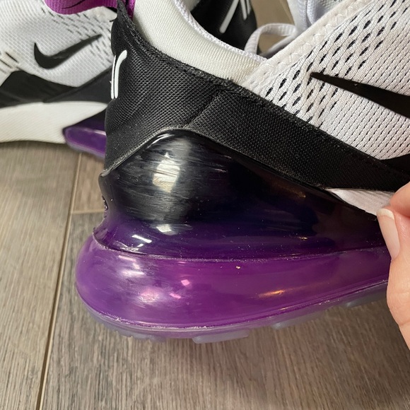 EUC NIKE Air Max 270 White Fuchsia Dream Women's Size 10 Running‎ Shoes - Picture 6 of 7